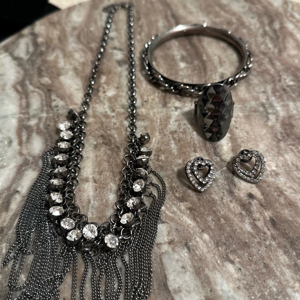 Jewelry Bundle (4) Necklace, Bangle, Stretchy Ring & Double Heart Earrings Set - Picture 10 of 14